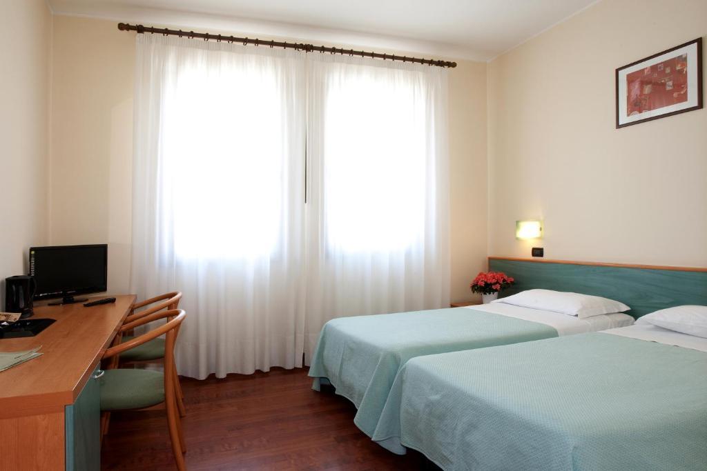 Hotel Valbrenta Limena Exteriér fotografie