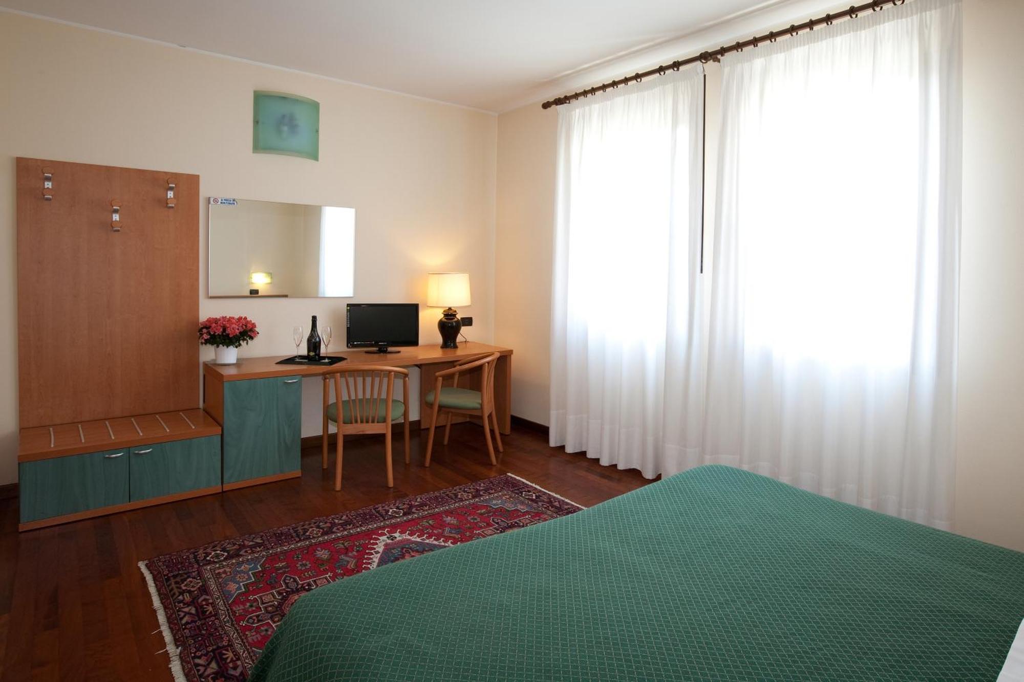 Hotel Valbrenta Limena Exteriér fotografie