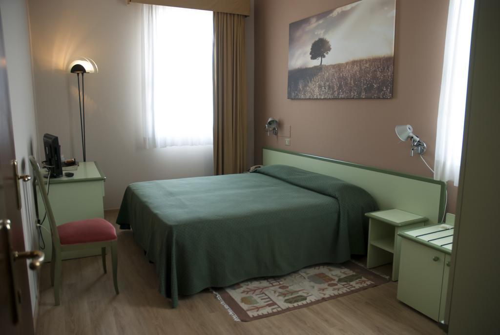 Hotel Valbrenta Limena Exteriér fotografie