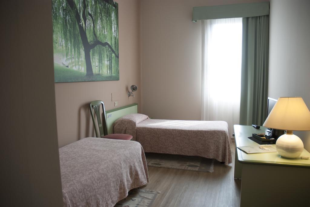 Hotel Valbrenta Limena Exteriér fotografie
